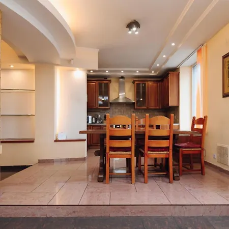Large 3-Room Apartment With Panoramic City Views And On-Site Parking Included Chisinau Exterior photo