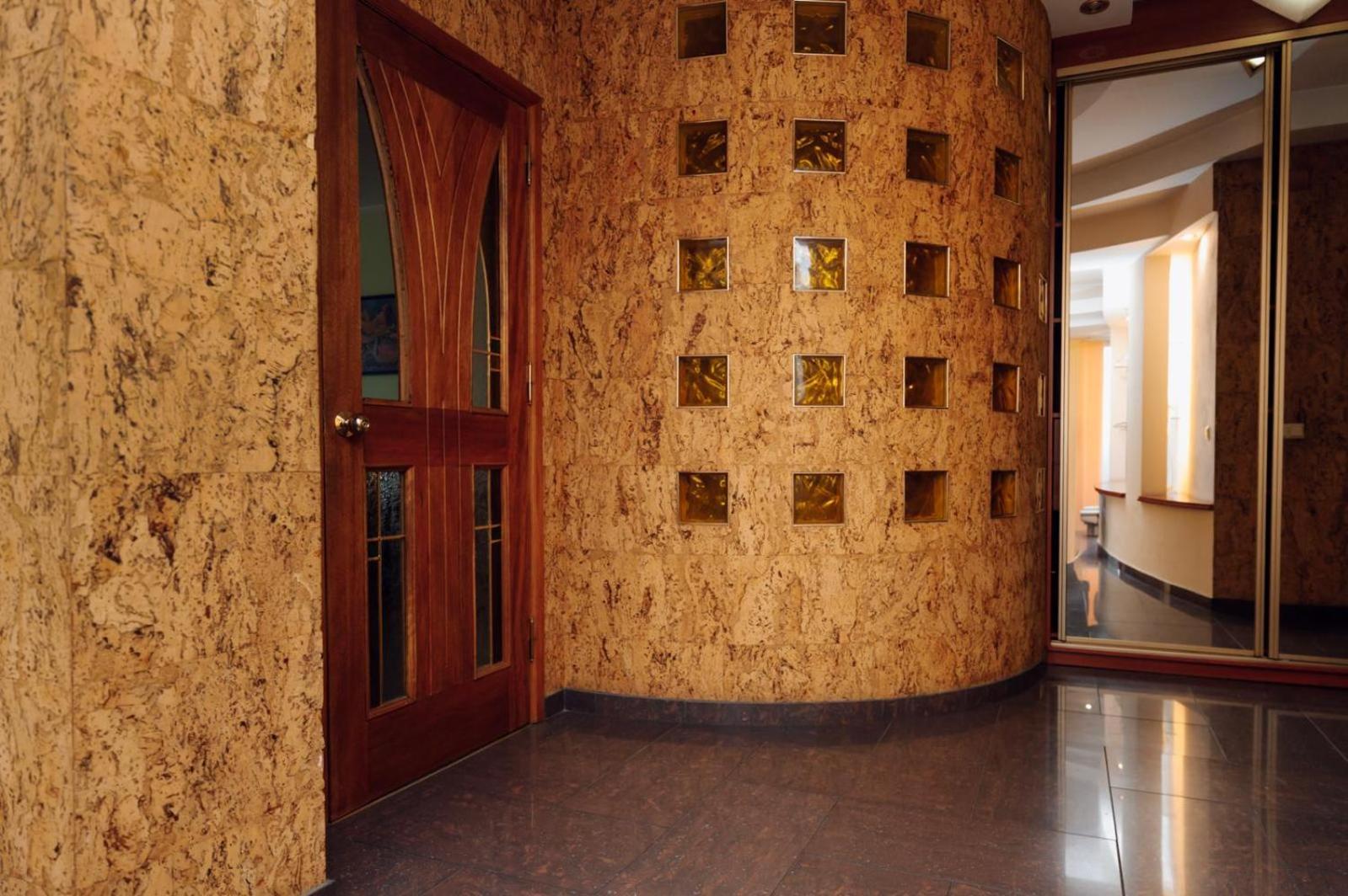 Large 3-room With Panoramic Views And On-site Parking Included * Chişinău